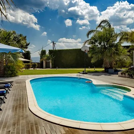 Aggeliki * Agioi Theodoroi (Corinthia)