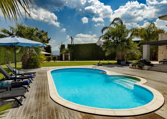 Aggeliki * Agioi Theodoroi (Corinthia)