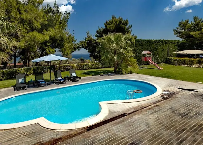 Aggeliki Vakantiehuis Agioi Theodoroi (Corinthia)